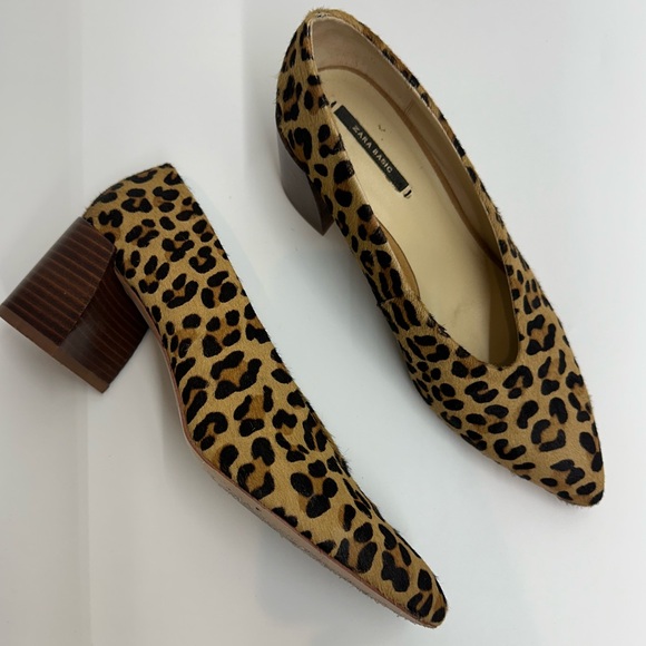 ZARA LEOPARD PRINT BLOCK HEELS - Picture 2 of 15